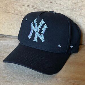 MITCHELL & NESS MLB NEW YORK YANKEES YARN LOGO SNAPBACK HAT Structured NEW